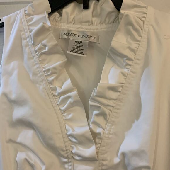 MAGGY LONDON DRESS WHITE W/BLACK PRINT ON SKIRT RUFFLE V NECK NWOT - Picture 5 of 8